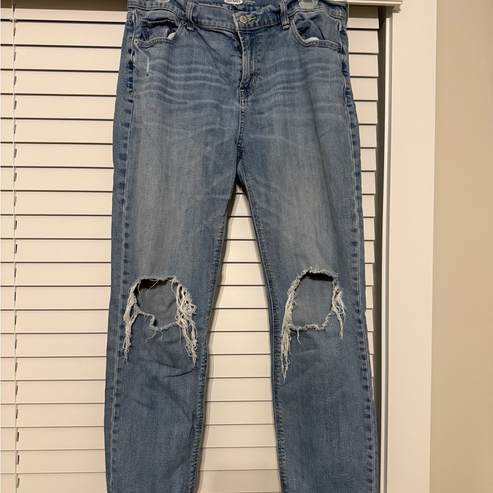 Distressed Low Rise Blue Jeans